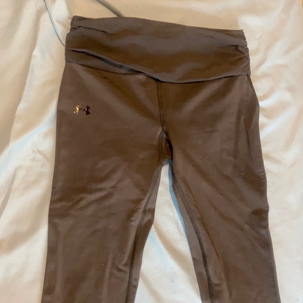 Under armor crops